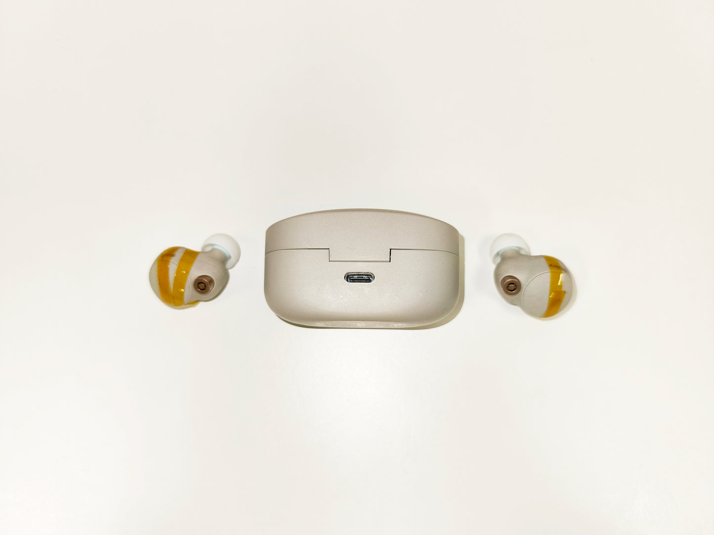 [Refurbished Very Good] Sony WF-1000XM4 Noise Cancelling Wireless Earbuds White