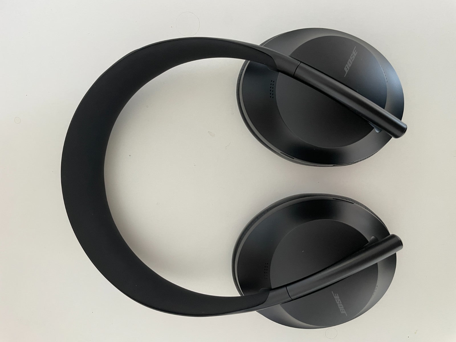 【Refurbished Excellent】Bose Noise-Canceling Headphones 700 - Black