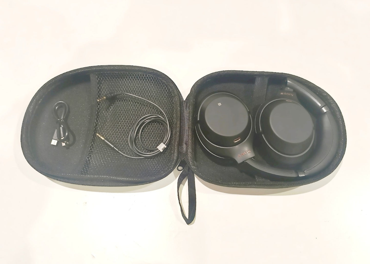 [Refurbished Very Good]Sony WH-1000XM3 Over the Ear Wireless Headphones - Black